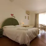 Le Bouganville Rooms Suites And Apartments 4* Villasimius