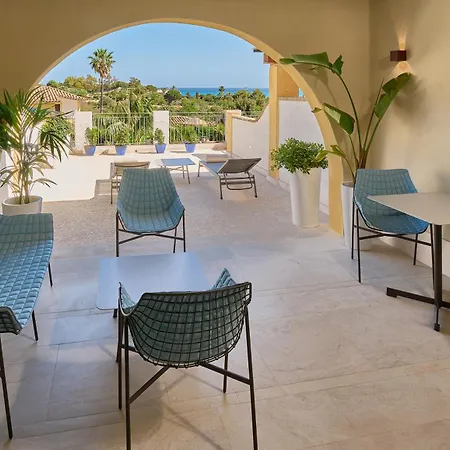 Apart Otel Le Bouganville 3*