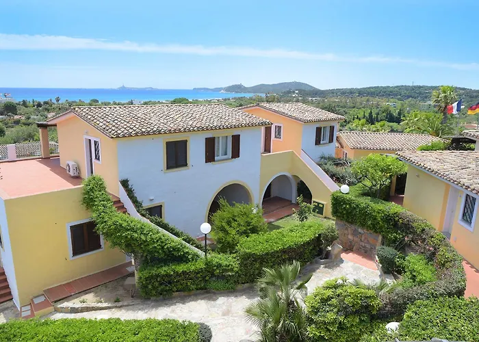 Le Bouganville Aparthotel 3*