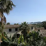Le Bouganville Rooms Suites And Apartments