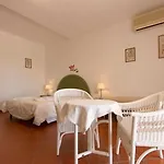 Le Bouganville Rooms Suites And Apartments 4*