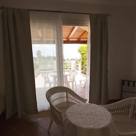 Apart Otel Le Bouganville 3*